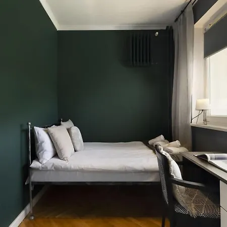 Manhattan Olive With Parking By Elite *