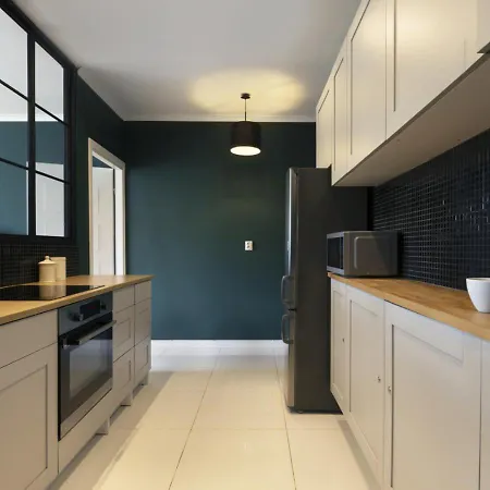 Manhattan Olive With Parking By Elite Danzica