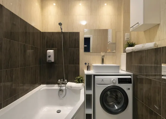 Manhattan Olive With Parking By Elite グダニスク